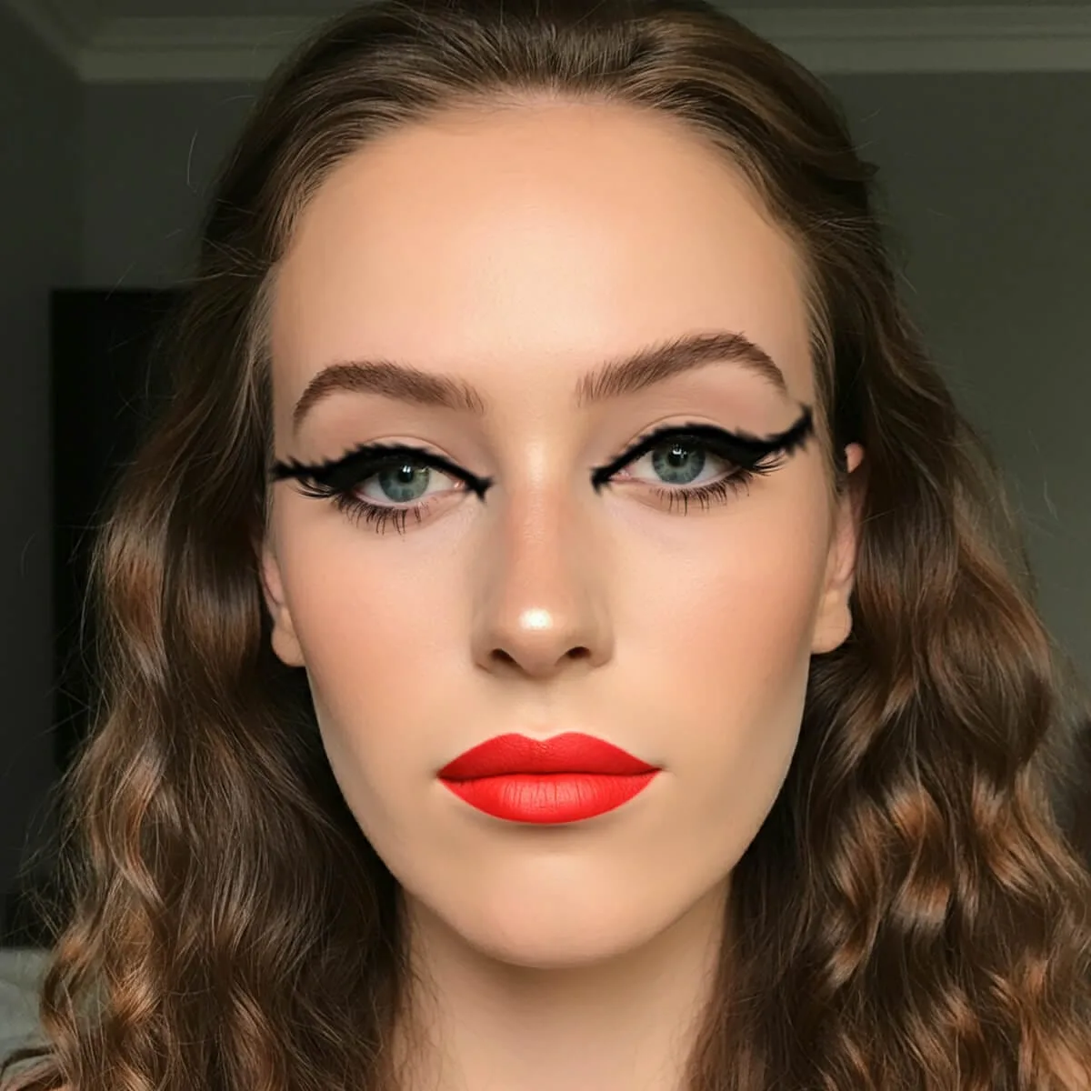 How to create the perfect eyeline - 2